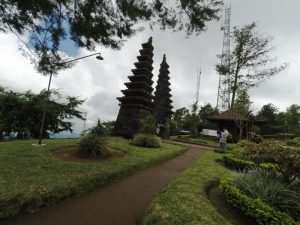 Candi Ceto, five meters under the cloud