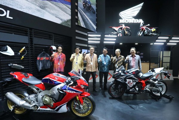 Big Bike dan Premium Bike Honda yang Ramaikan GIIAS 2017