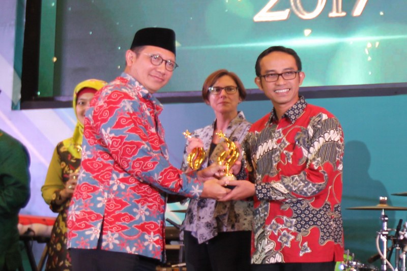 AHM Dapatkan Anugerah Pendidikan Dari Kementerian Agama