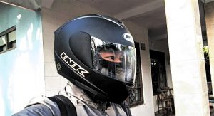 Review Pemakaian Helm INK CL-Max