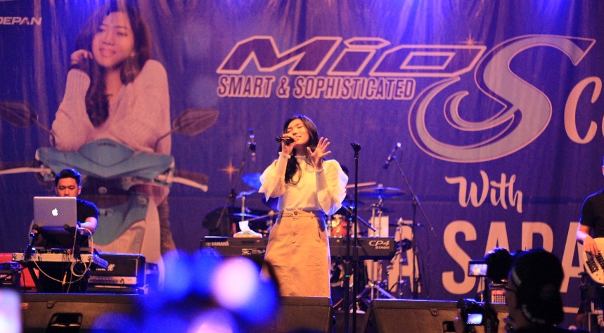 Roadshow Concert Mio S feat Isyana Sarasvati