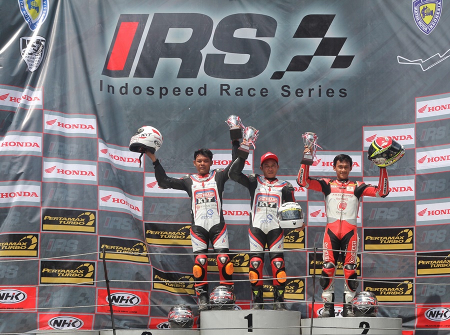 Awhin Sanjaya Raih Podium