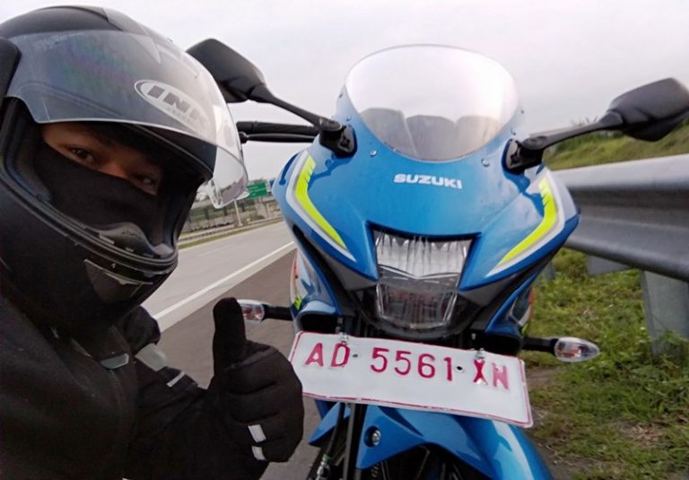 Suzuki GSX-R 150 Akselarasi Mantap