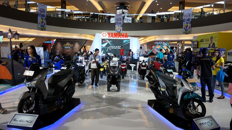 Blue Core Yamaha Motor Show Cirebon