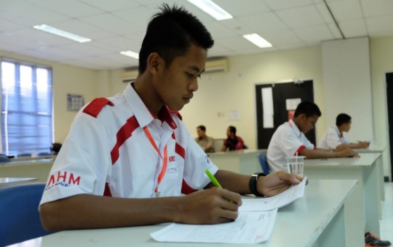 AHM Kerjasama Dengan Kemenperin Gandeng 60 SMK Vokasi di Sumatera bagian Selatan